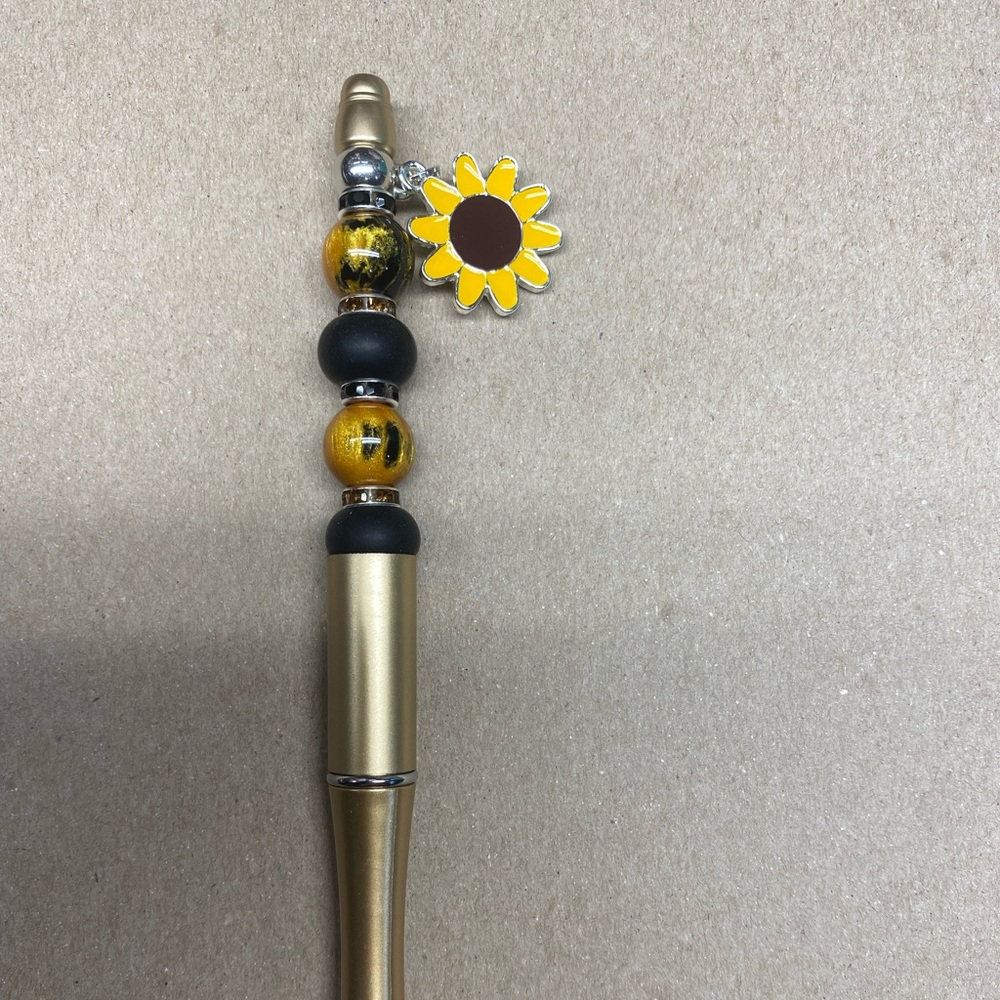 NWT SUNFLOWER PEN